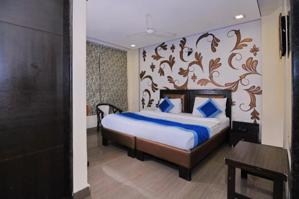 OYO Collection O 476 Hotel Gera's - photo 3