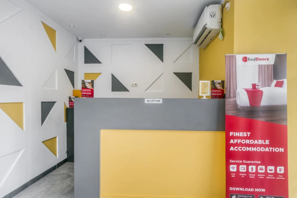 RedDoorz Plus @ Cideng Timur - photo 13