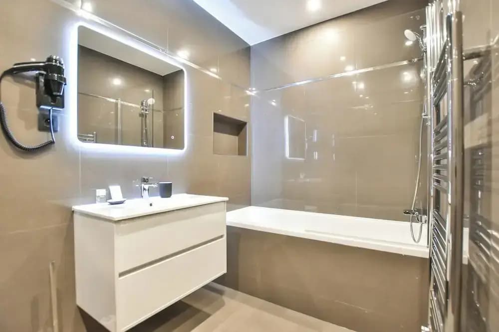 Authentic Apartment - 2br/8p - Near Opera Garnier - photo 7