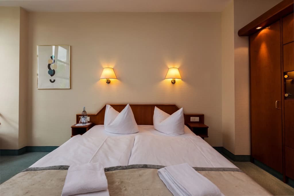 SensCity Hotel Berlin Spandau - photo 14