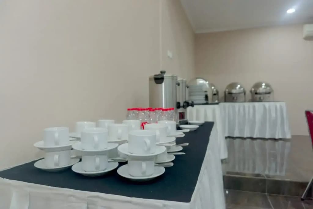 C'One Hotel Cempaka Putih - photo 16