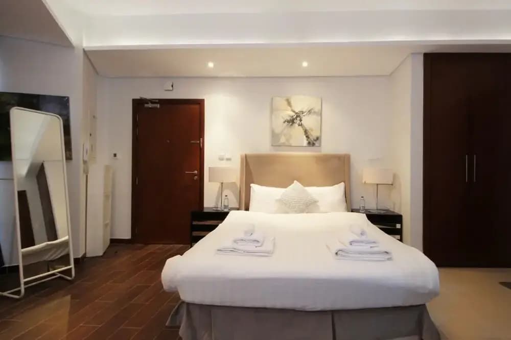 Studio Apartment in The Matrix Tower - photo 3