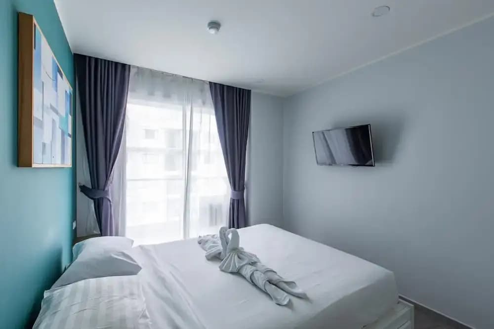 Pool View 1 Bed Apt T2-720 - photo 10