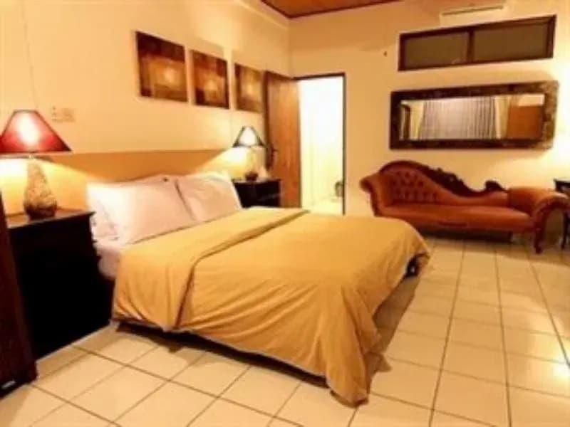 Grey House Ubud - photo 4
