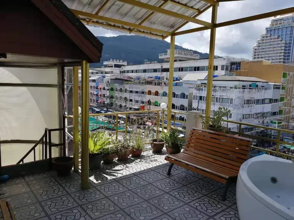 Qhkl Hotel - photo 13