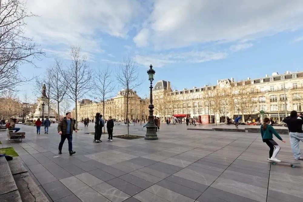 Contemporary & Comfortable 2 Bedroom Apartment in Paris - photo 1