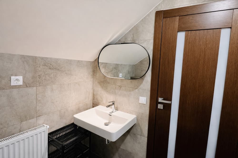 Loft Jecna 43 Prague - photo 13