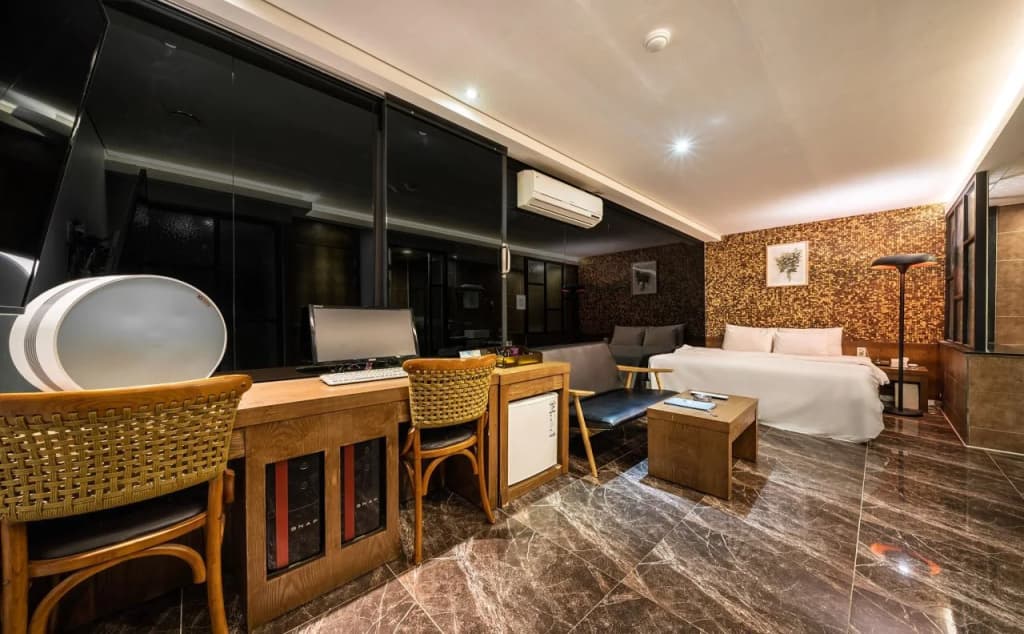 Hotel SOO - photo 2