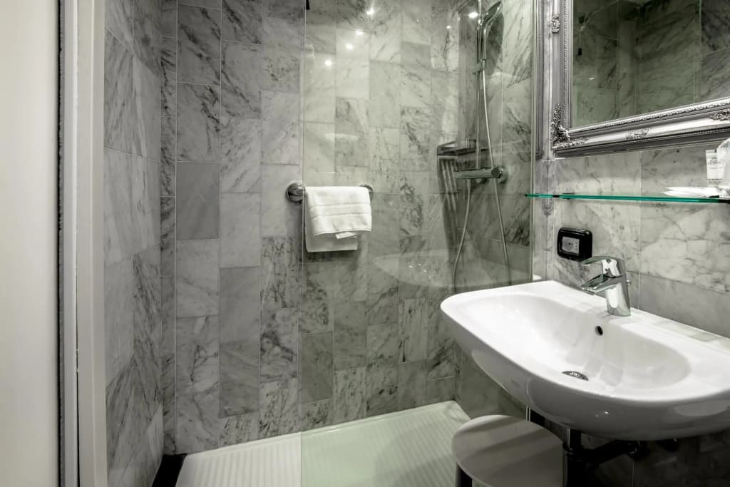 Hotel Canova - photo 9