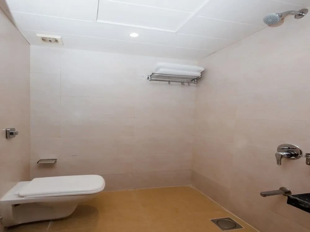 Hamilton Hotel - photo 10
