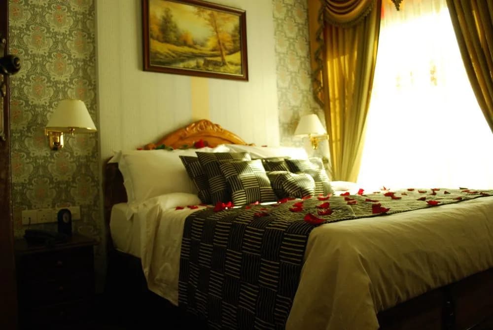 Loona Hotel - photo 6