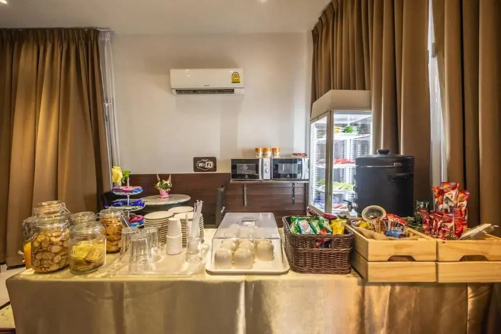 @42 Residence - photo 12