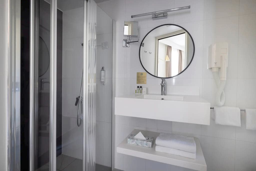 Hotel Bailli de Suffren - photo 9