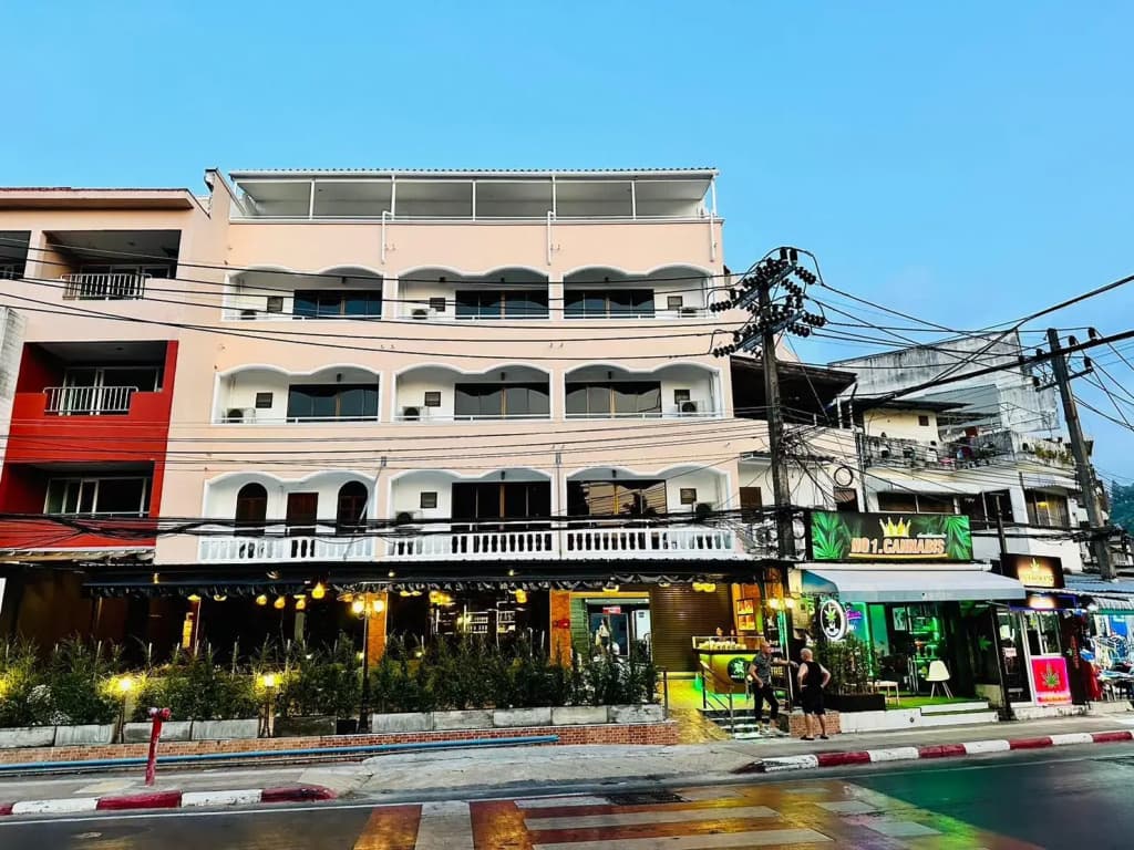 Lime Hotel - photo 1