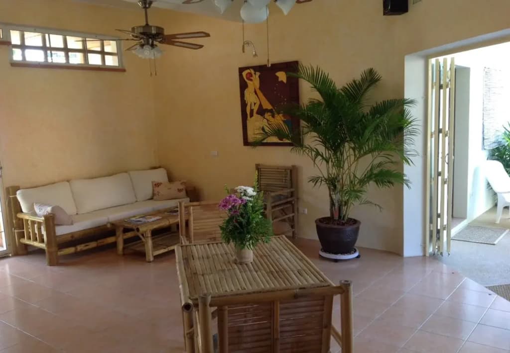 Aree's Lagoon House - photo 6