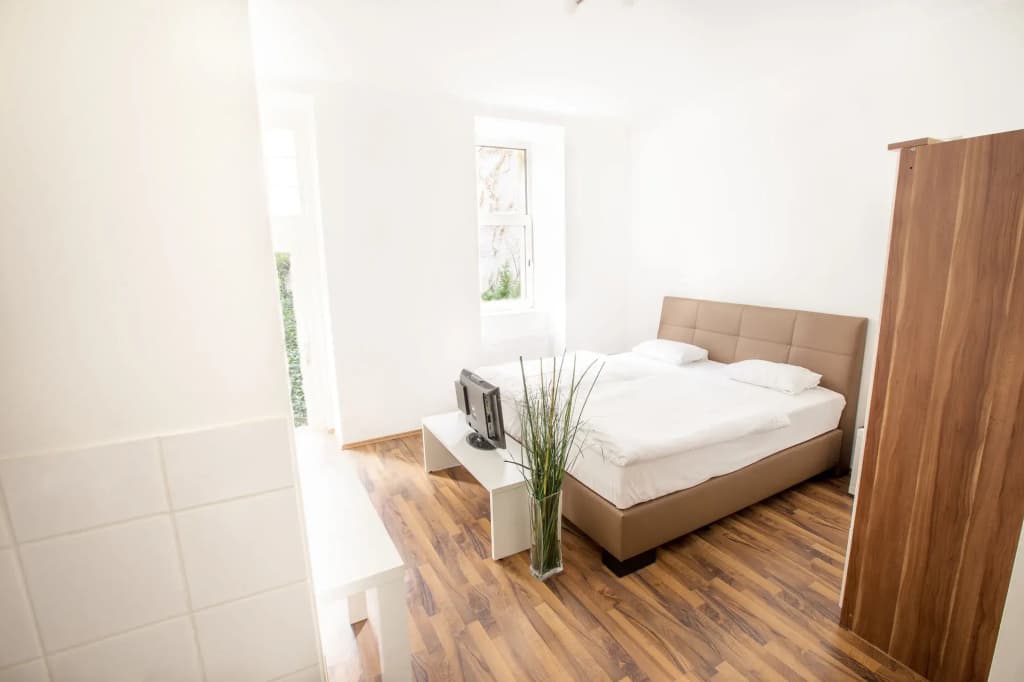 Grand Central Apartments - photo 3
