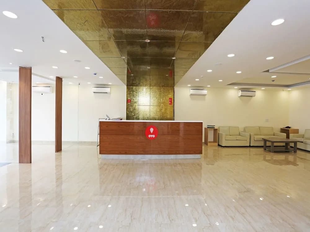 Capital O 12674 Hotel Grand Suites - photo 2