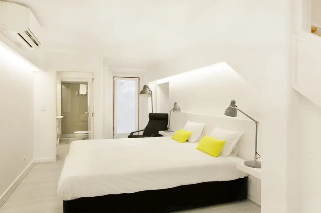 Hello Lisbon Santos Apartments - photo 3