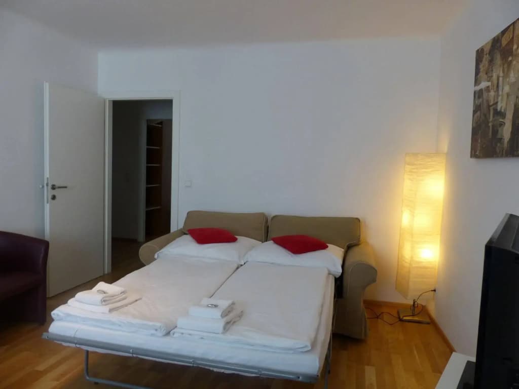Towns Apartments - photo 2