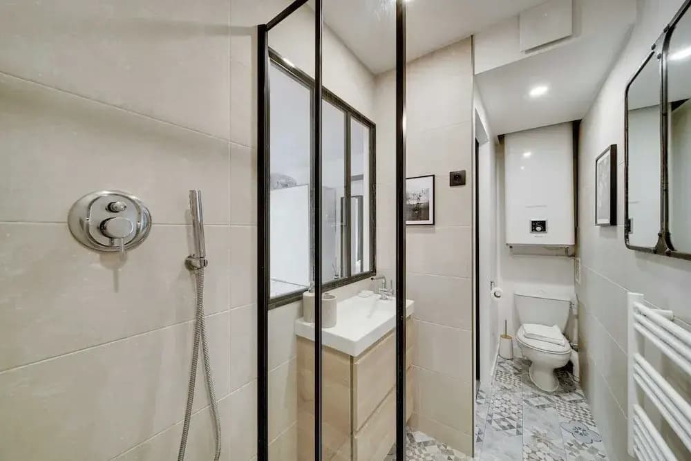 Amazing Historical Parisien Apartment Next TO Louvre Area ! - 1 - photo 7