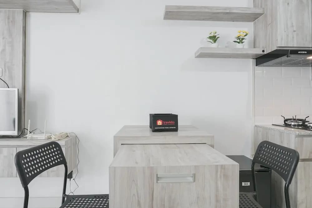 Nice And Comfy Studio At Amethyst Apartment - photo 11