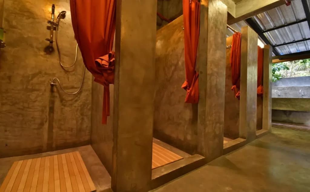 Sleeper Hostel - photo 8