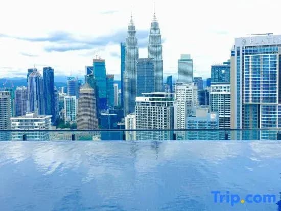 The Luxe by Infinitum Suites - photo 3