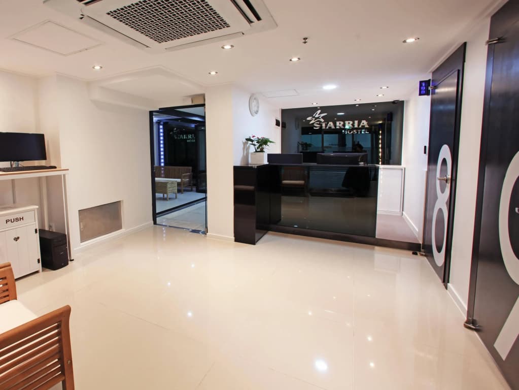 Starria Hostel Foreign Guest Only - photo 2