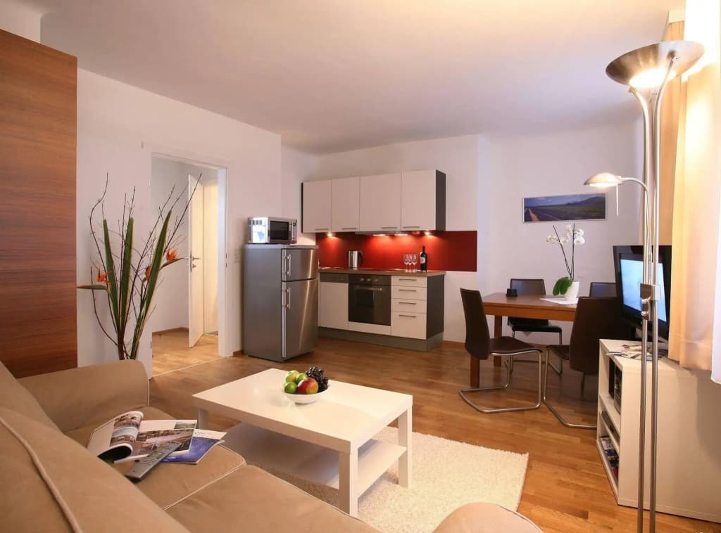 Towns Apartments - photo 3
