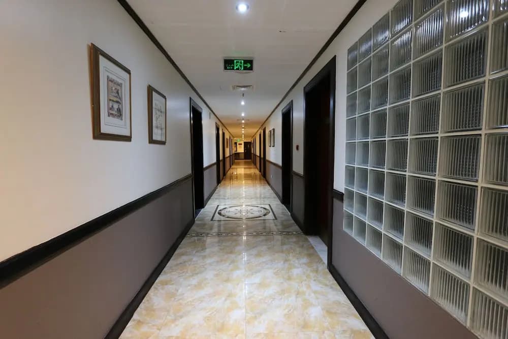 Knight Armour Hotel - photo 12