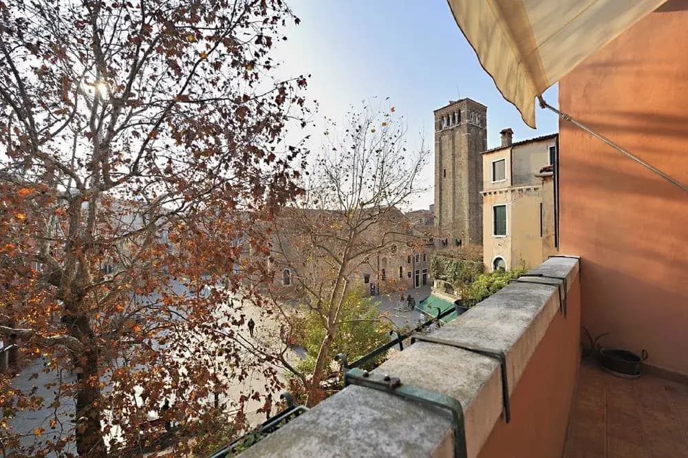 Venice Rialto Apartment With Balcony - main photo