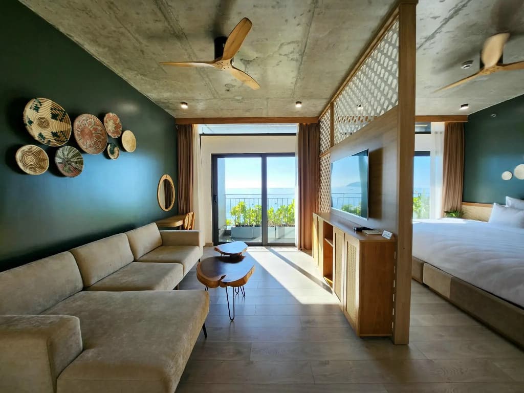 Leaf Beachfront Hotel Da Nang - photo 16
