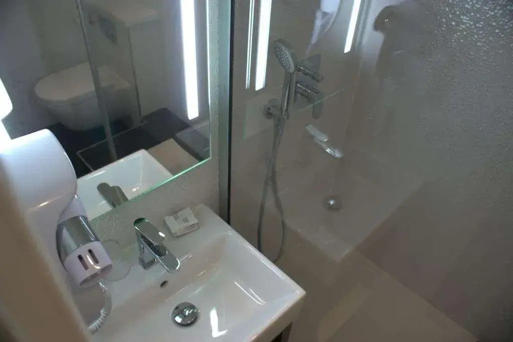 Hotel Little - photo 9