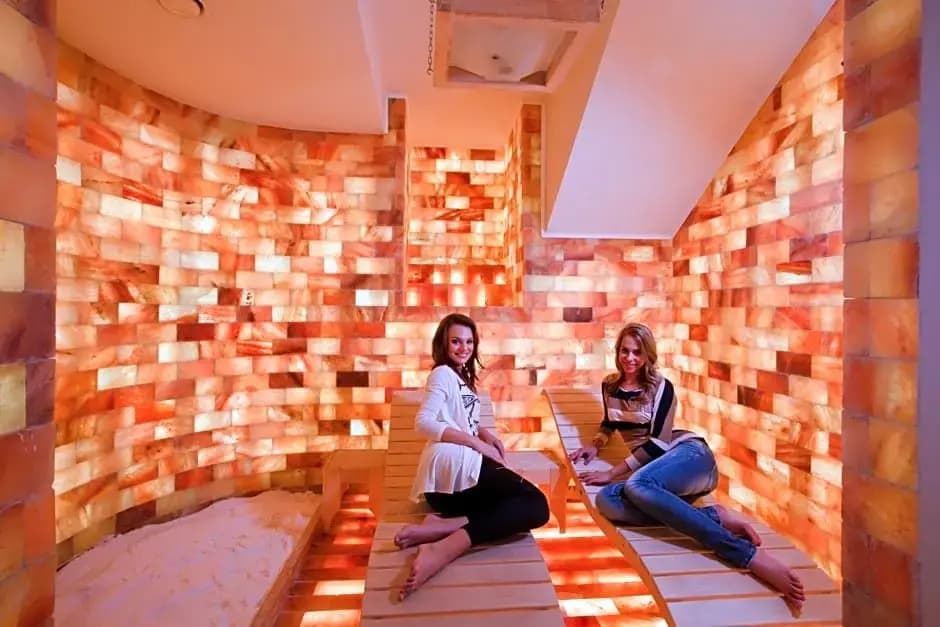 Szonyi Garden Hotel Pest - photo 23