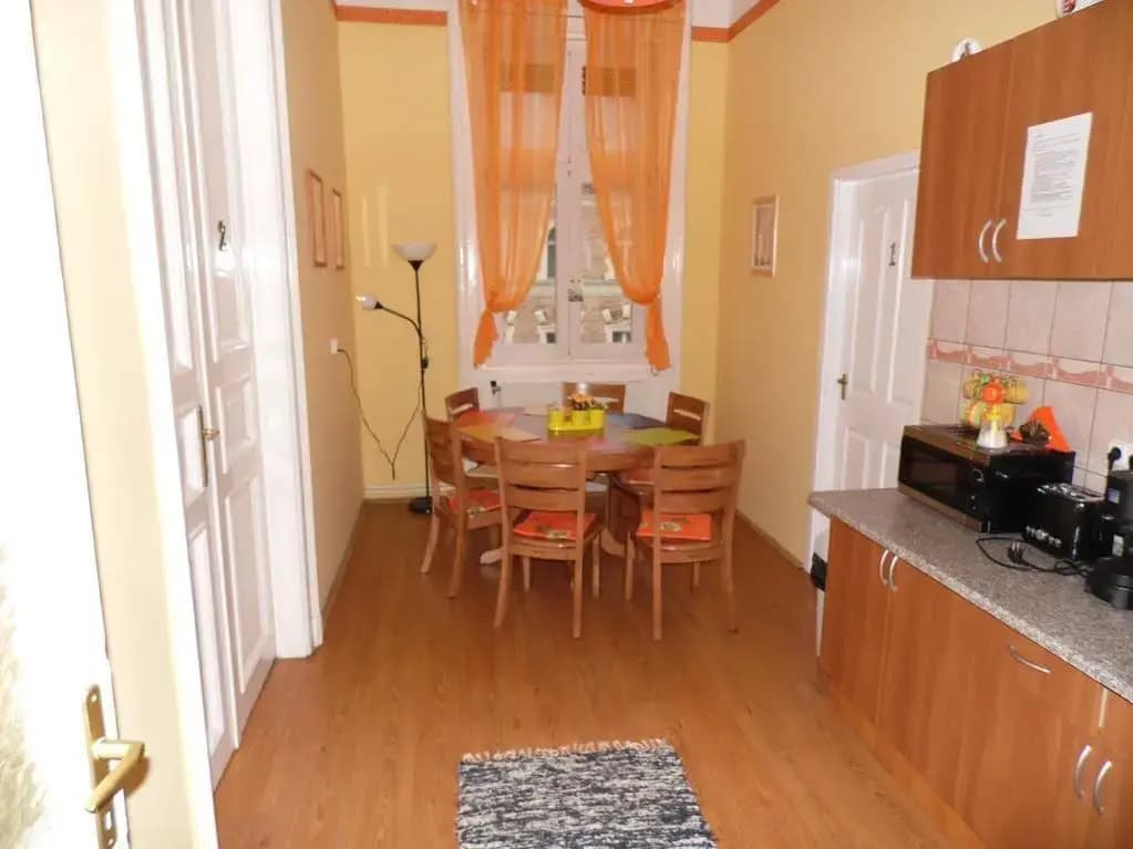 West Side Hostel - photo 17