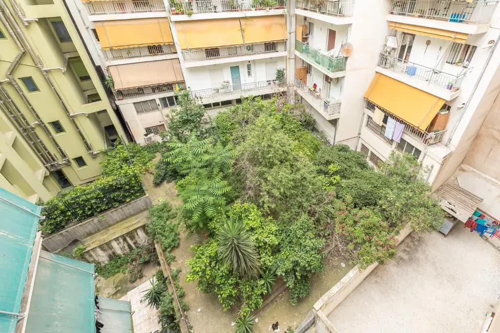 Modern 2BD apt in Athens DT, 2-min metro - photo 1