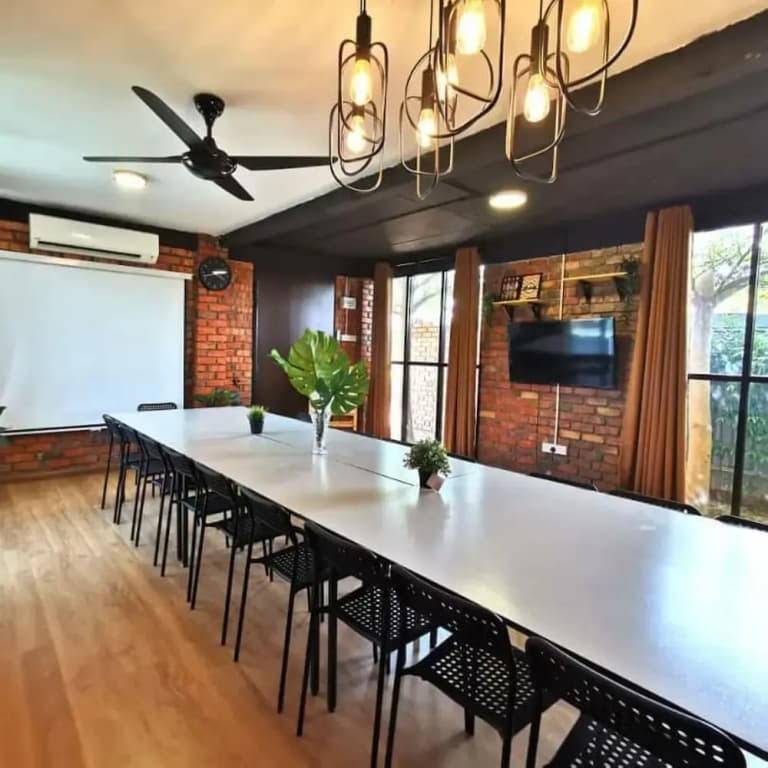Petak Padin Cottage By The Pool - photo 15