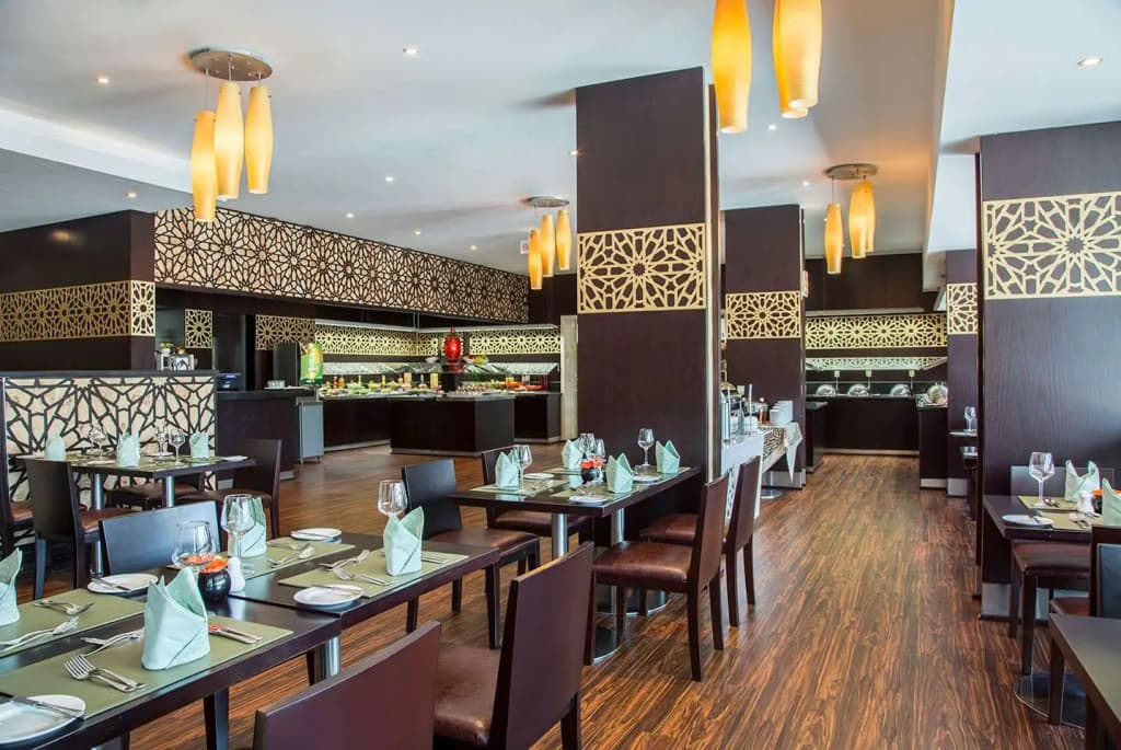 Metropolitan Al Mafraq Hotel - photo 25