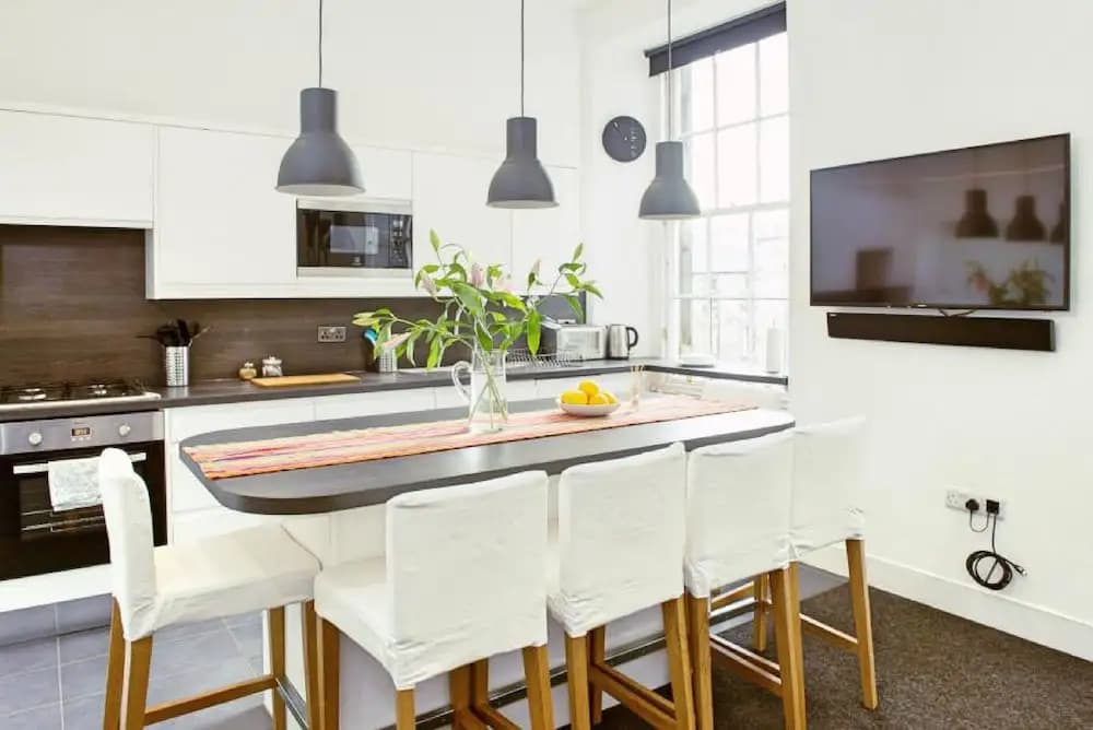 Edinburgh Chic Suite by Castle Terrace - photo 14
