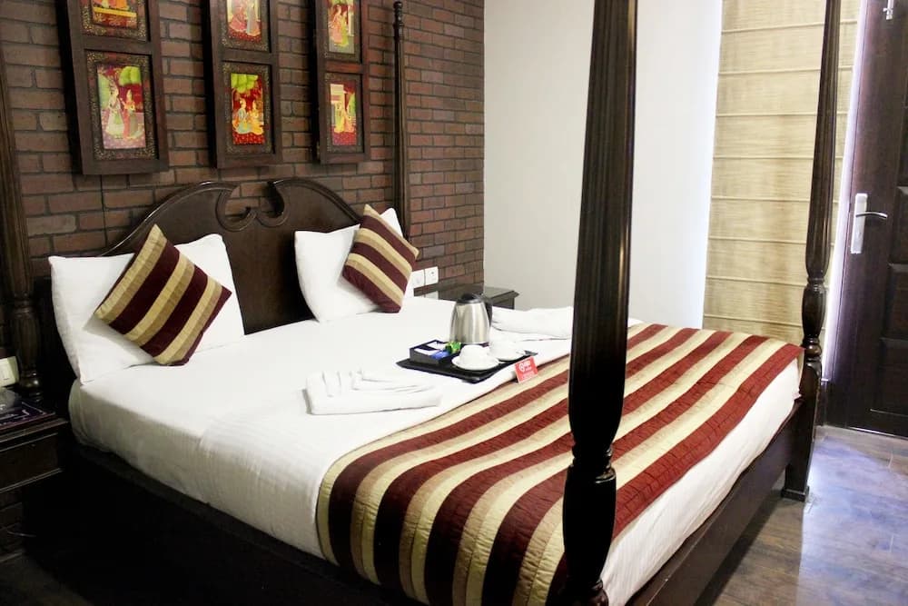 Lavish Inn - photo 4