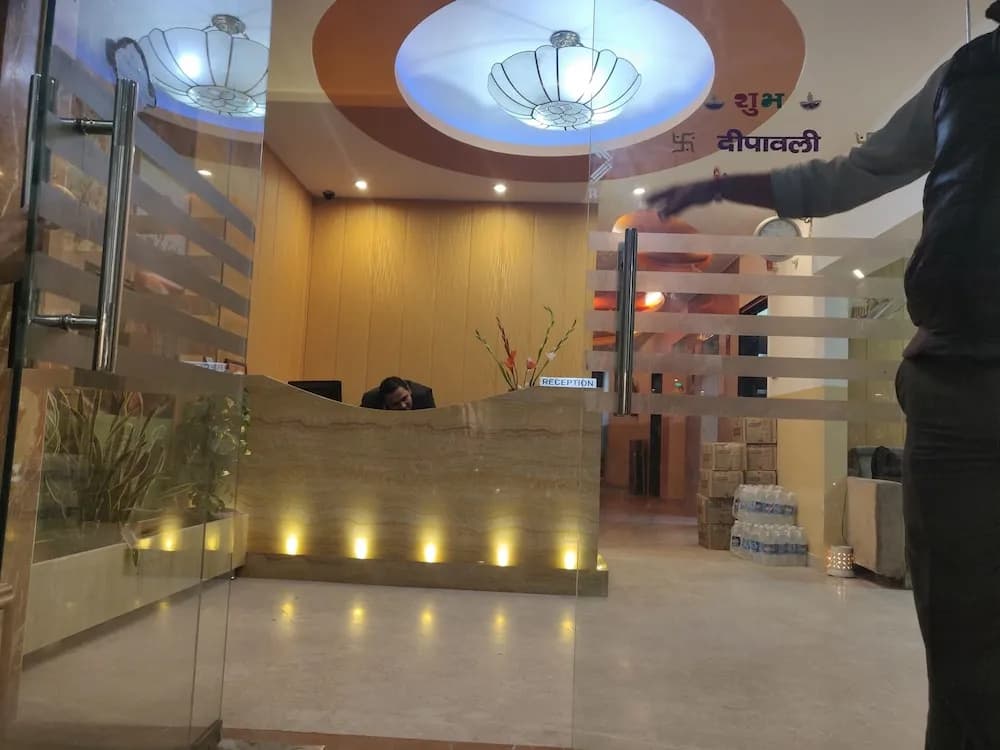 Hotel Apra International - photo 2
