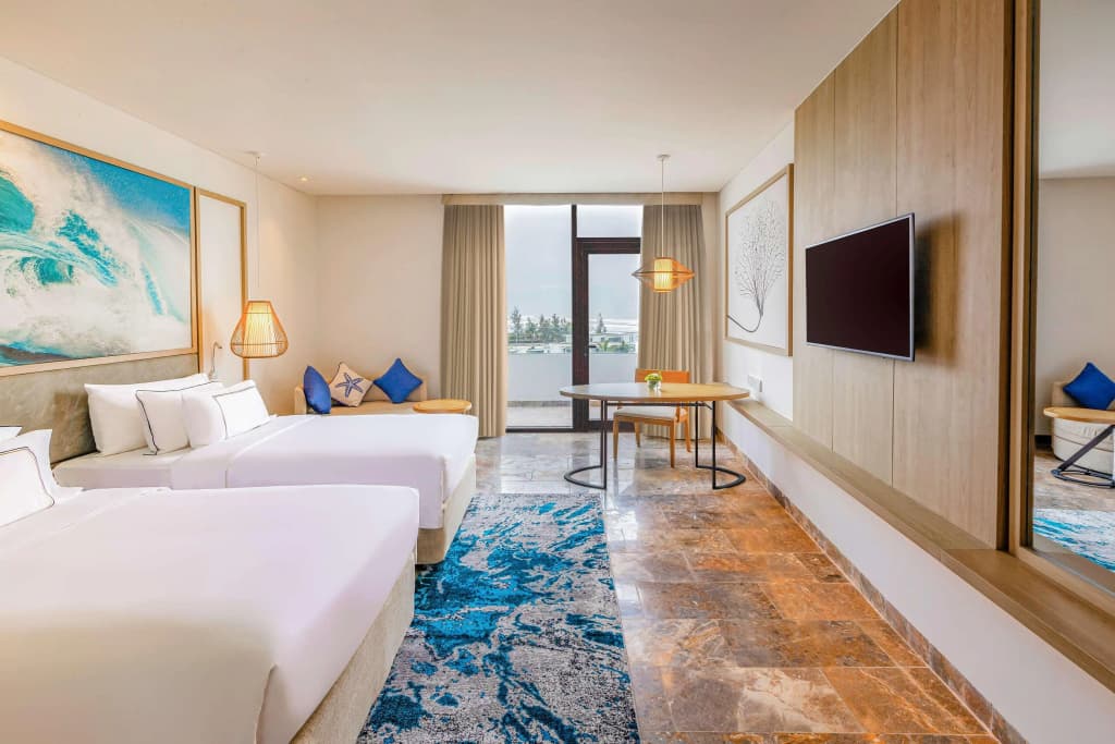 Melia Danang Beach Resort - photo 5