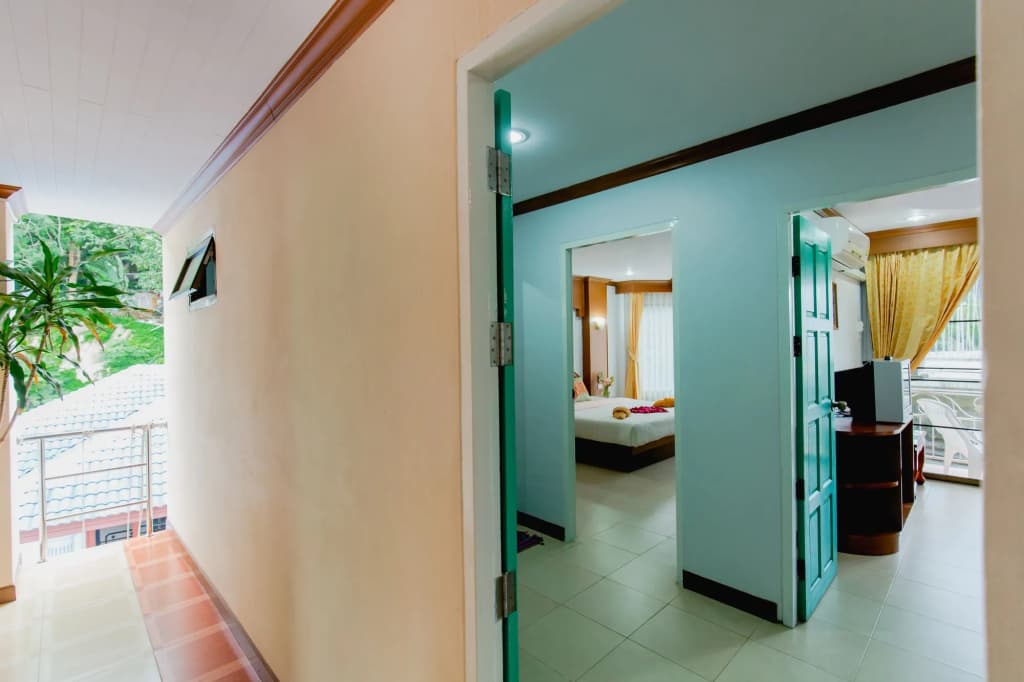 RK Guesthouse - photo 4