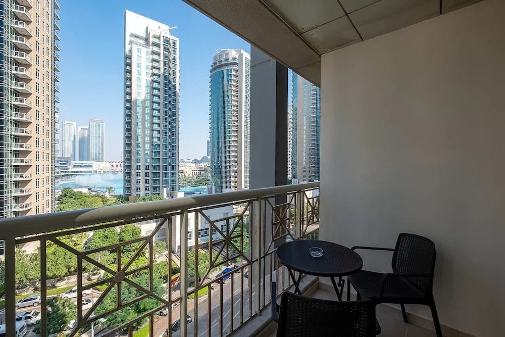 BellaVista -2 BR Apartment Fountain View - photo 12