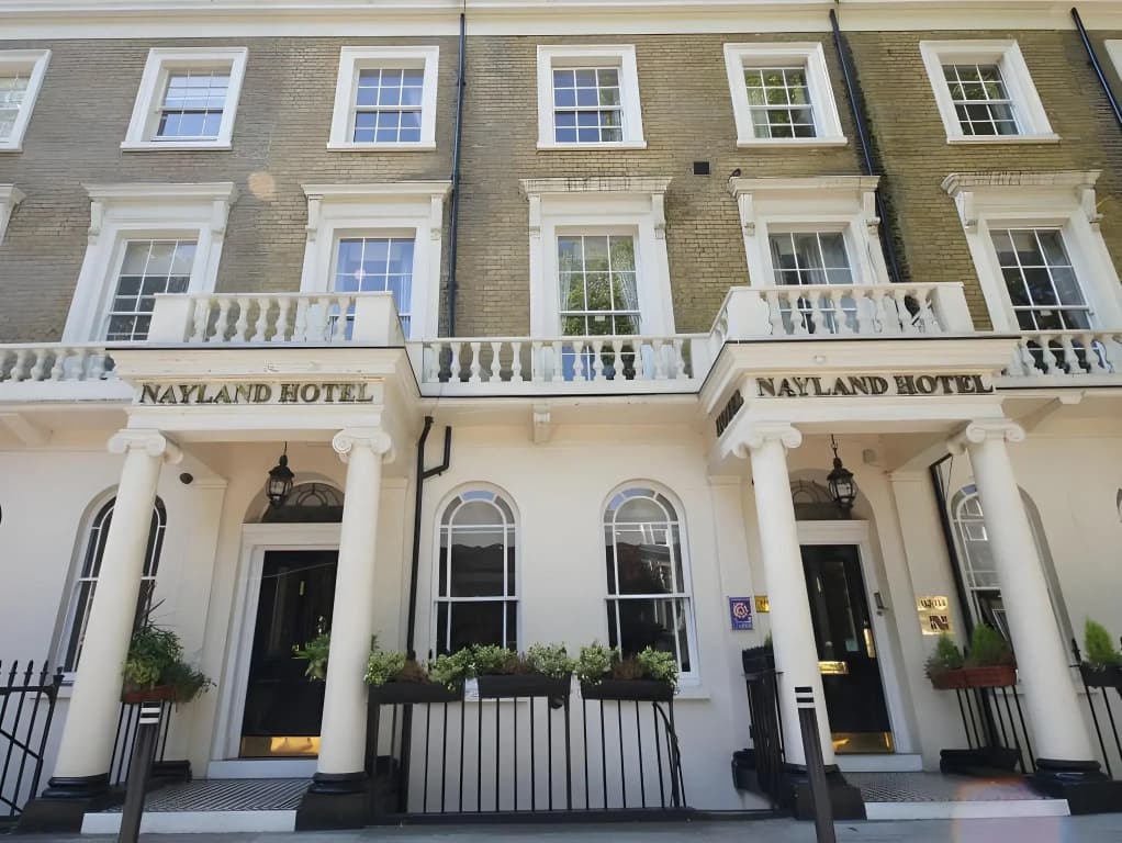 Nayland Hotel - photo 1