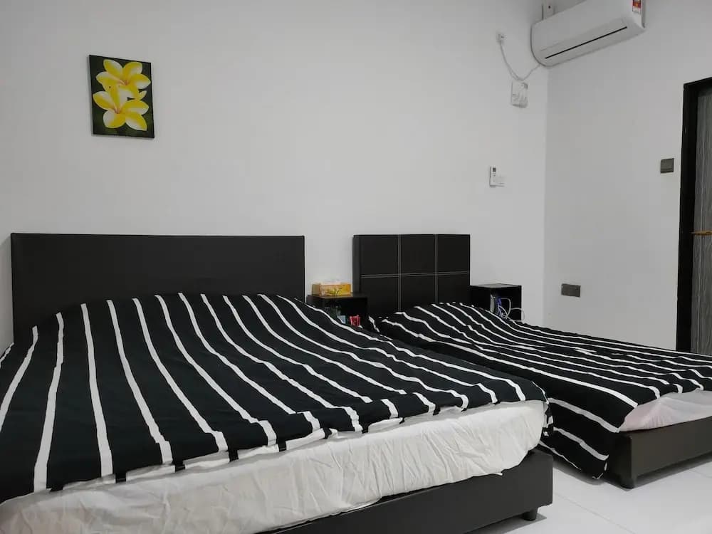 Aleesa Roomstay 3 - photo 3
