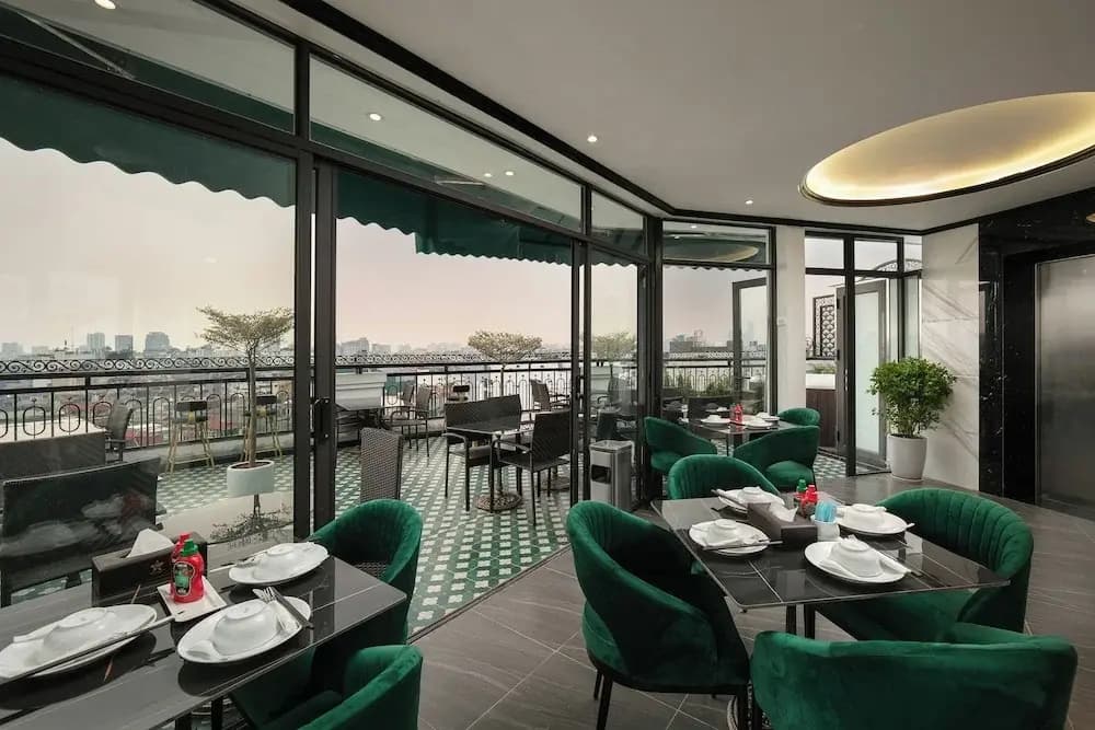 Hanoi Plaza Suite Hotel & Spa - photo 16