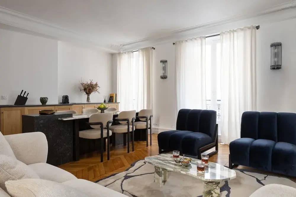 Montaigne Luxury 2 Bedroom - photo 1