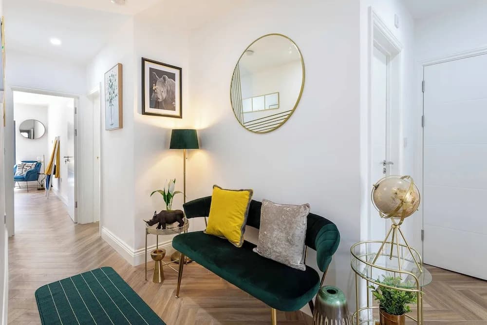 The West London Luxury Apartment - photo 26