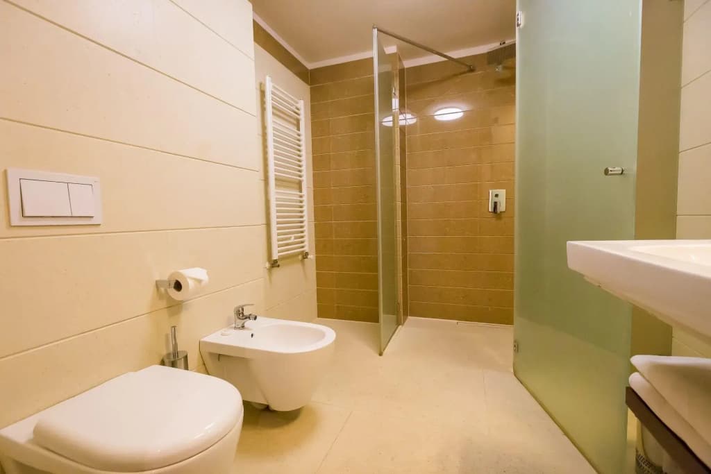 Duna Garden Hotel - photo 9